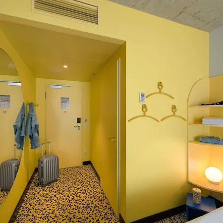 Ibis Budget Hotel 2*